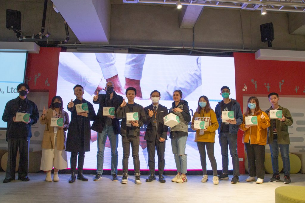活動企劃｜實踐大學2021國際職涯力台灣知名國際企業tokuyo粘佑圭外貿部部長親自頒發貴司產品