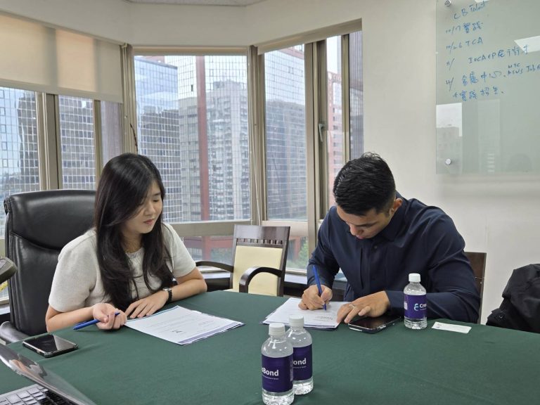 CrossBond x VSA NTUT MOU Signing